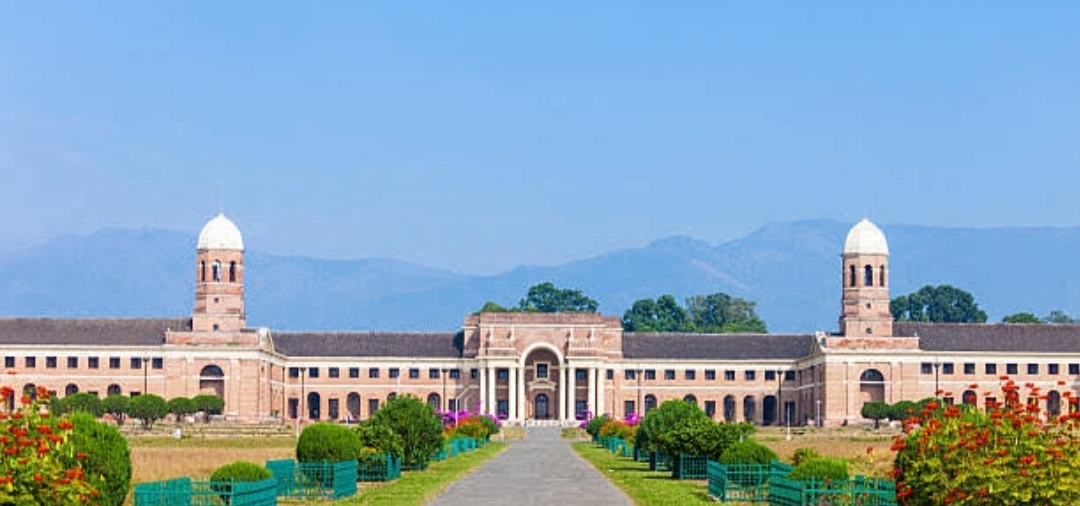 एफआरआइ पर्यटकों के लिये बंद, इस खौफ के बढ़ने से