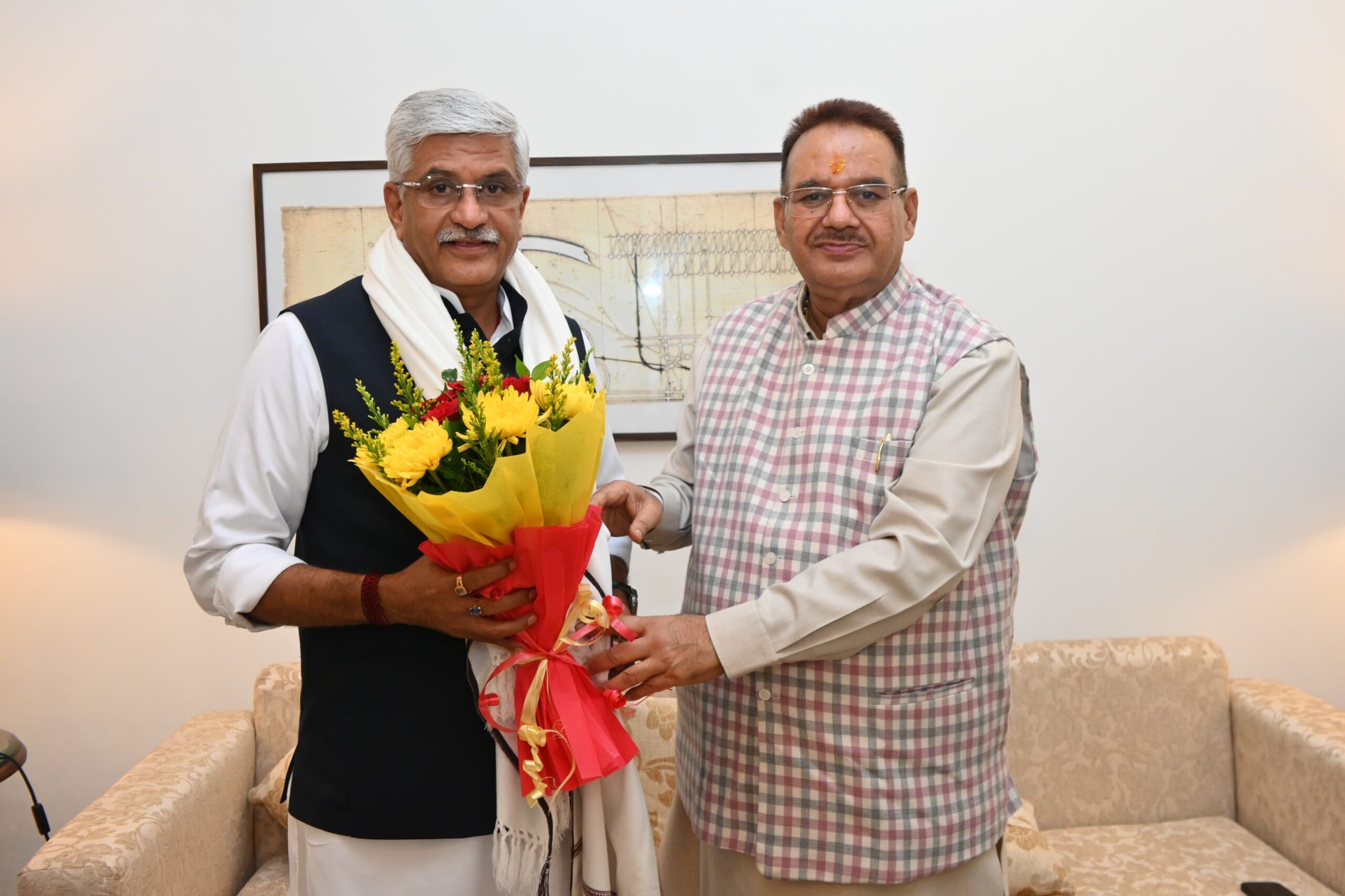 केंद्रीय पर्यटन और संस्कृति मंत्री गजेंद्र सिंह शेखावत का अभिनंदन