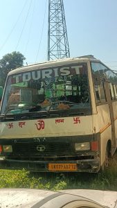 देहरादून : सवारियों की आड़ में प्राइवेट बस द्वारा कर