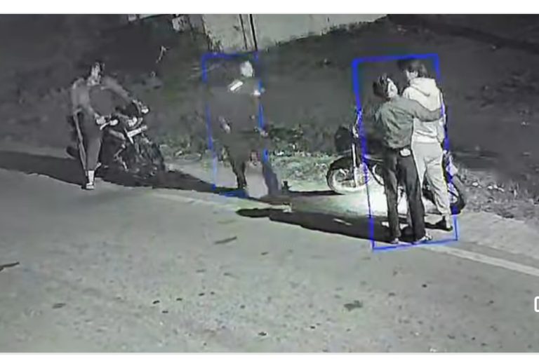 हल्द्वानी (ऑपरेशन रोमियो): महिला व्यापारी के घर पर पथराव और