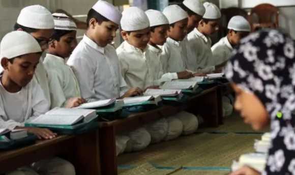 Madrasas will be verified in Uttarakhand, illegal funding will also be investigated, police in action after CM's instructions