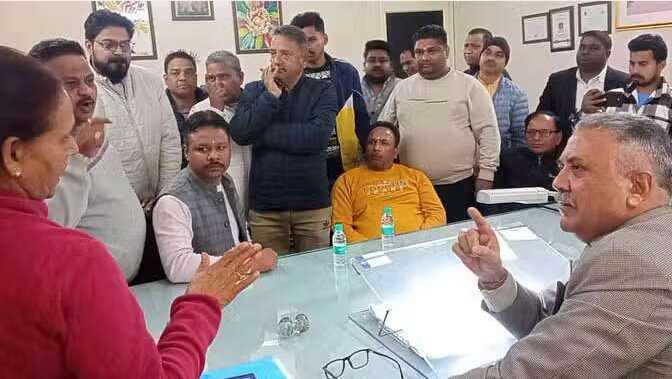 Leopard terror in this district of Uttarakhand, schools up to 12th standard and Anganwadi centers closed