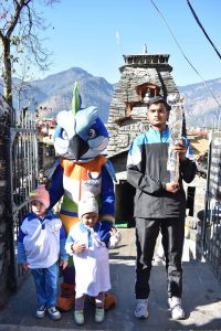 राष्ट्रीय खेलों की मशाल ‘तेजस्वनी’ पहुंची चमोली जिला मुख्यालय -