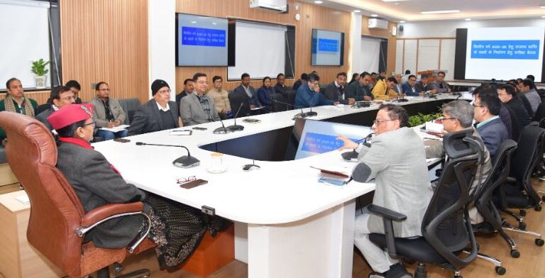 लक्ष्य से कम ऋण वितरण पर मुख्य सचिव सख्त नाराज लक्ष्य से कम ऋण वितरण पर मुख्य सचिव सख्त नाराज