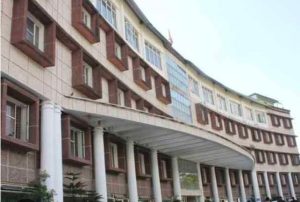 मुख्यमंत्री पुष्कर सिंह धामी पहुंचे सचिवालय कैबिनेट बैठक शुरू संशोधित