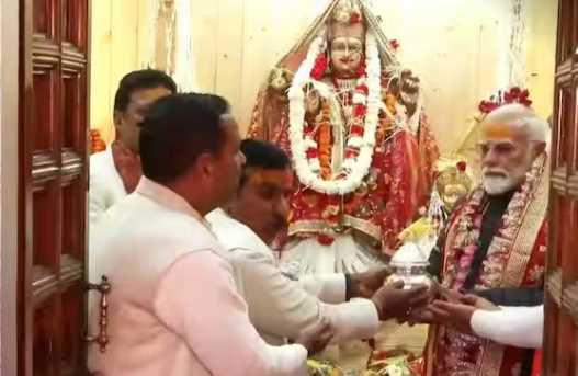 PM Modi reached Uttarakhand, performed Ganga Puja in Mukhwa; Village decorated with flowers to welcome him