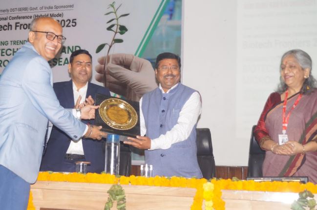 एसजीआरआर विवि में अंतरराष्ट्रीय सम्मेलन ‘बायोटेक फ्रंटियर्स 2025‘ शुरू