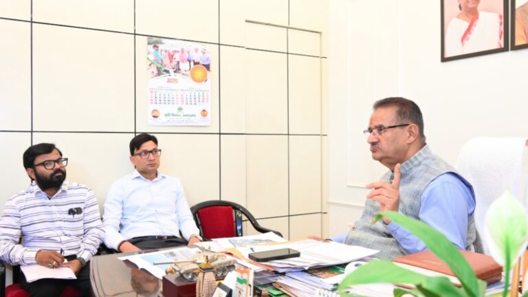 कैबिनेट मंत्री गणेश जोशी ने देहरादून-पांवटा साहिब राजमार्ग के चौड़ीकरण कार्यों की प्रगति की समीक्षा की