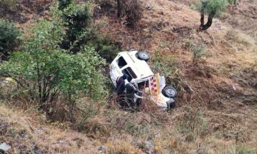 Ambulance coming from Delhi to Uttarakhand with a dead body fell into a ditch, one dead, 3 injured