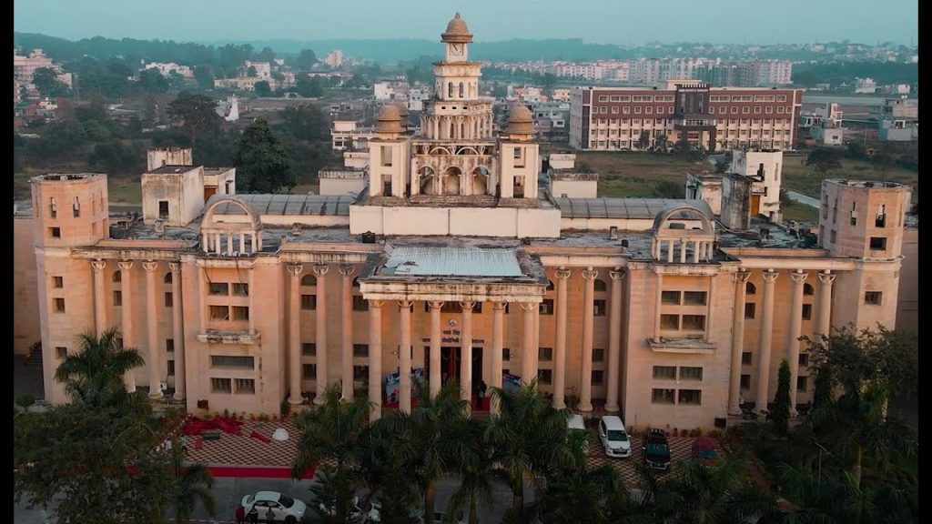 यूटीयू में सॉफ्टवेयर डेवलप किए जाने के नाम पर करोड़ों का घोटाला