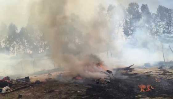 Massive fire in Haldwani, one and a half dozen huts burnt to ashes, workers facing food crisis