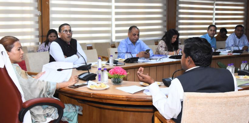 आंगनबाड़ी/सहायिकाओं को मिलेगा नया मोबाइल और सीयूजी नंबर