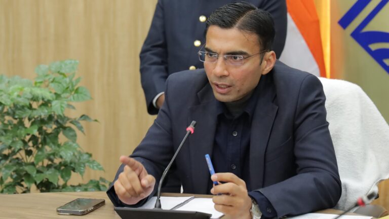 तीमारदारों की परेशानी दूर, अगले माह से जिला चिकित्सालय में तैनात रहेगा ‘‘रक्त गरूड़’’