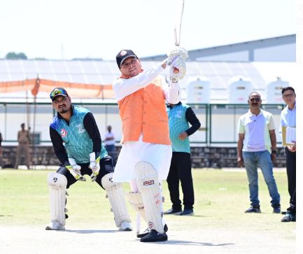 सीएम धामी ने किया उत्तरांचल प्रेस क्लब के इंटर क्रिकेट टूर्नामेंट का शुभारंभ 