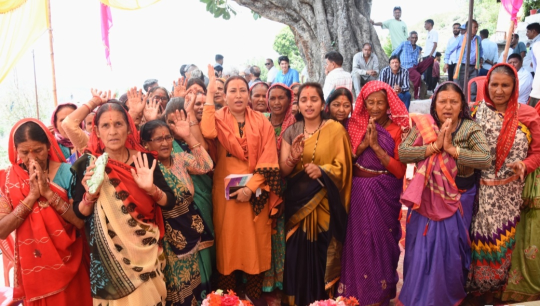 सोमेश्वर विधानसभा क्षेत्र के आधा दर्जन गांवों में की जन