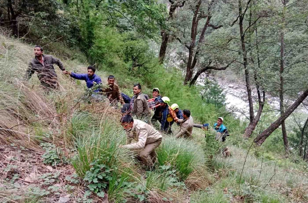 Five dead in Uttarkashi chopper crash - myuttarakhandnews.com | Uttarakhand Photo of pioneeradmin