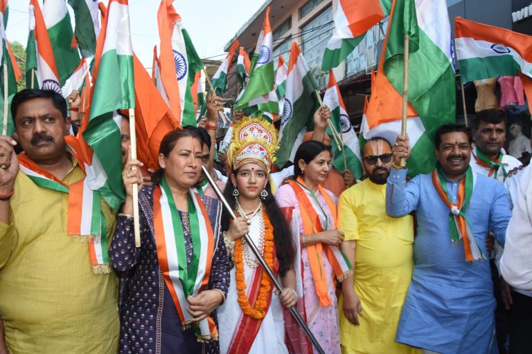 ऑपरेशन सिंदूर की सफलता पर ऋषिकेश में निकाली तिरंगा शौर्य