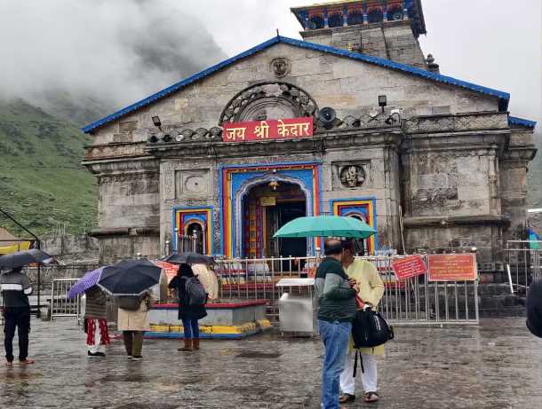 केदारनाथ में क्यों अचानक इतने मर रहे हैं घोड़े-खच्चर, 24