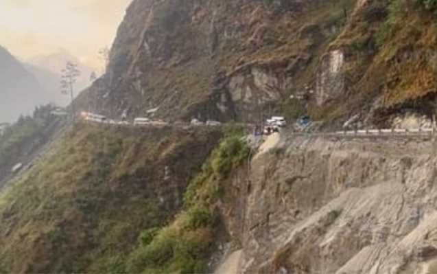 चमोली जनपद में भारी बारिश ने मचाई तबाही, बद्रीनाथ धाम