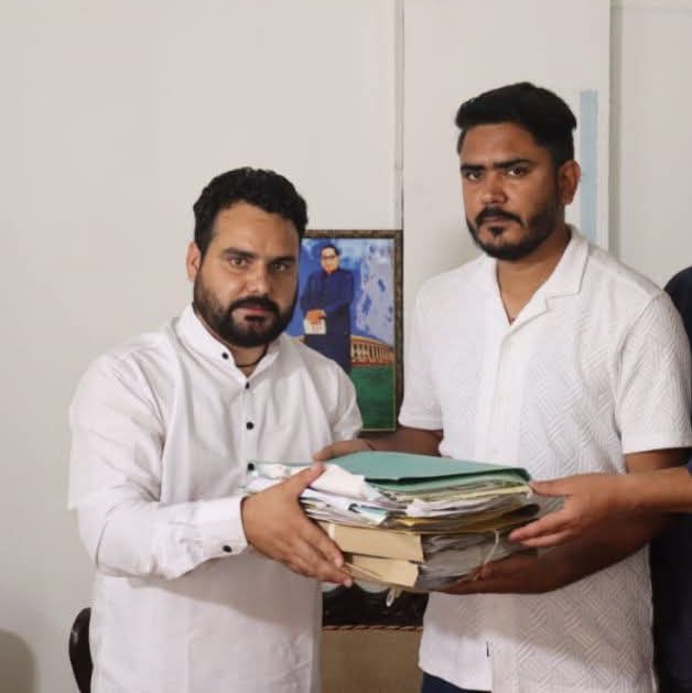 बॉबी पंवार के राजनीति सक्रिय होने के बाद से लंब्बे