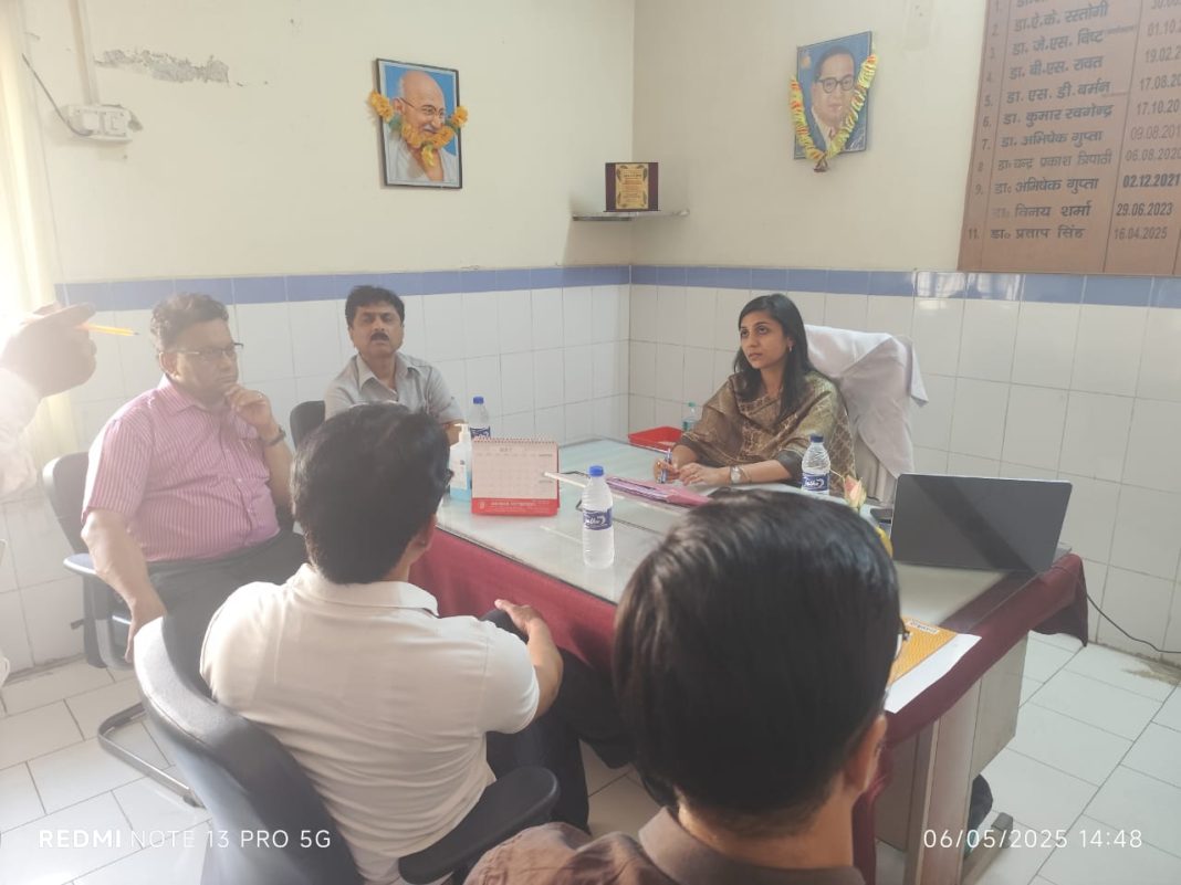 मिशन निदेशक ने राज्य मानसिक स्वास्थ्य संस्थान (SMHI), सेलाकुई का मिशन निदेशक ने राज्य मानसिक स्वास्थ्य संस्थान (SMHI), सेलाकुई का दौरा कर राज्य टेली.मानस सेल की प्रगति की समीक्षा की