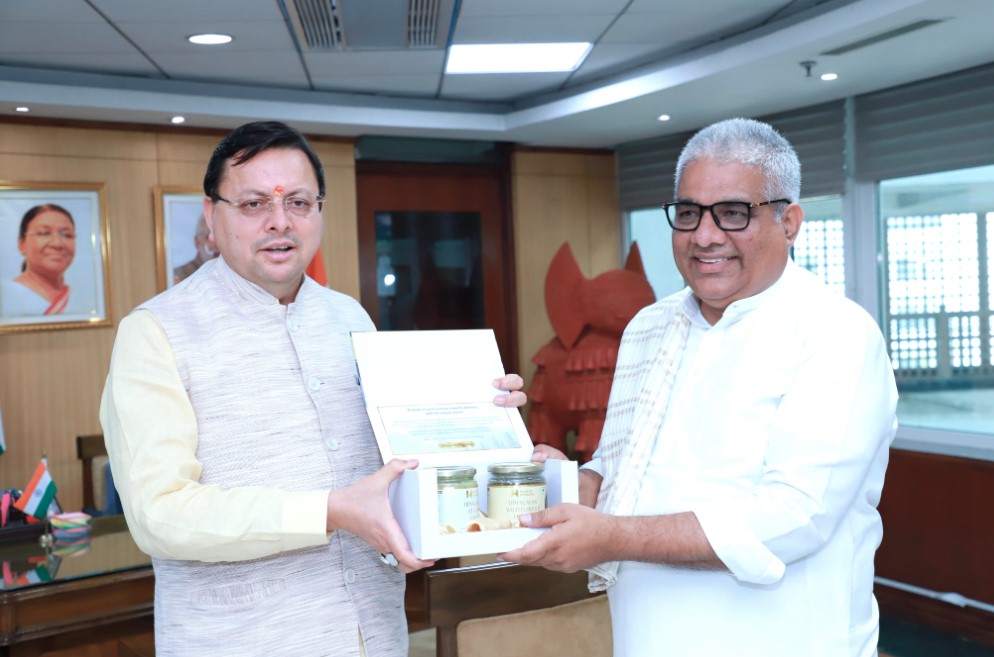 मुख्यमंत्री पुष्कर सिंह धामी ने केंद्रीय मंत्री भूपेन्द्र यादव से मुख्यमंत्री पुष्कर सिंह धामी ने केंद्रीय मंत्री भूपेन्द्र यादव से की मुलाकात