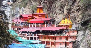 यमुनोत्री धाम की यात्रा पर आई मध्यप्रदेश की महिला की