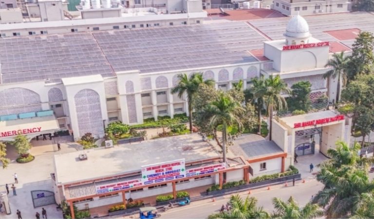 श्री महंत इन्दिरेश अस्पताल में गोल्डन कार्ड की सेवाएं जारी