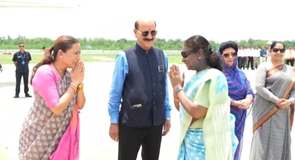 कैबिनेट मंत्री रेखा आर्या ने दी राष्ट्रपति को विदाई