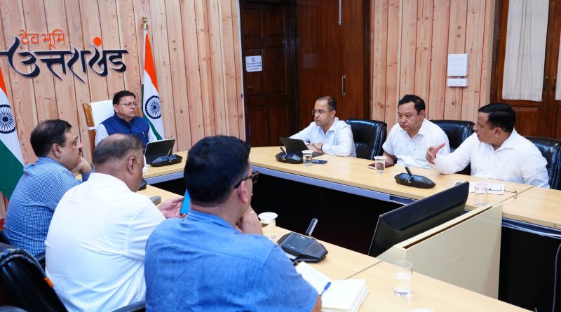 मुख्यमंत्री ने दिए सारकोट की तर्ज पर प्रत्येक जिले में दो-दो आदर्श गांव बनाने के निर्देश