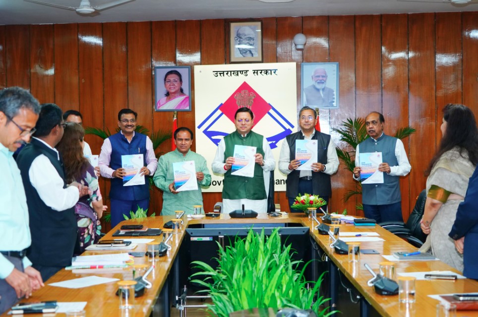 मुख्यमंत्री पुष्कर सिंह धामी की उपस्थिति में किये गये तीन महत्वपूर्ण समझौते