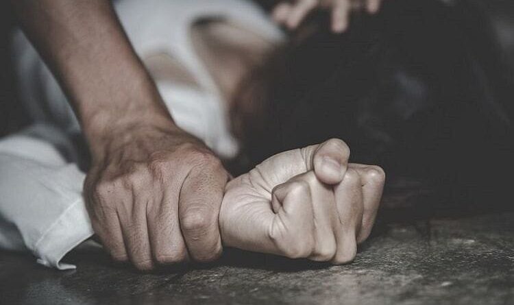 तंत्र-मंत्र के लिए लड़की को अकेले में ले गया तांत्रिक और किया दुष्‍कर्म…हजारों की नकदी हड़पी