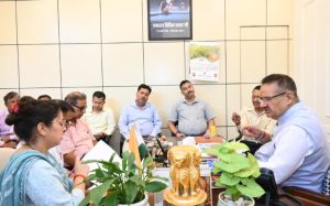 बस्तियों में 2016 से पहले निर्मित घरों को न दें नोटिस: कैबिनेट मंत्री गणेश जोशी