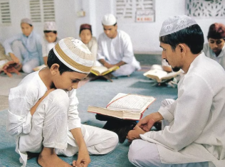 मिट जाएगा मदरसों का निशान? बाबा की राह पर चली