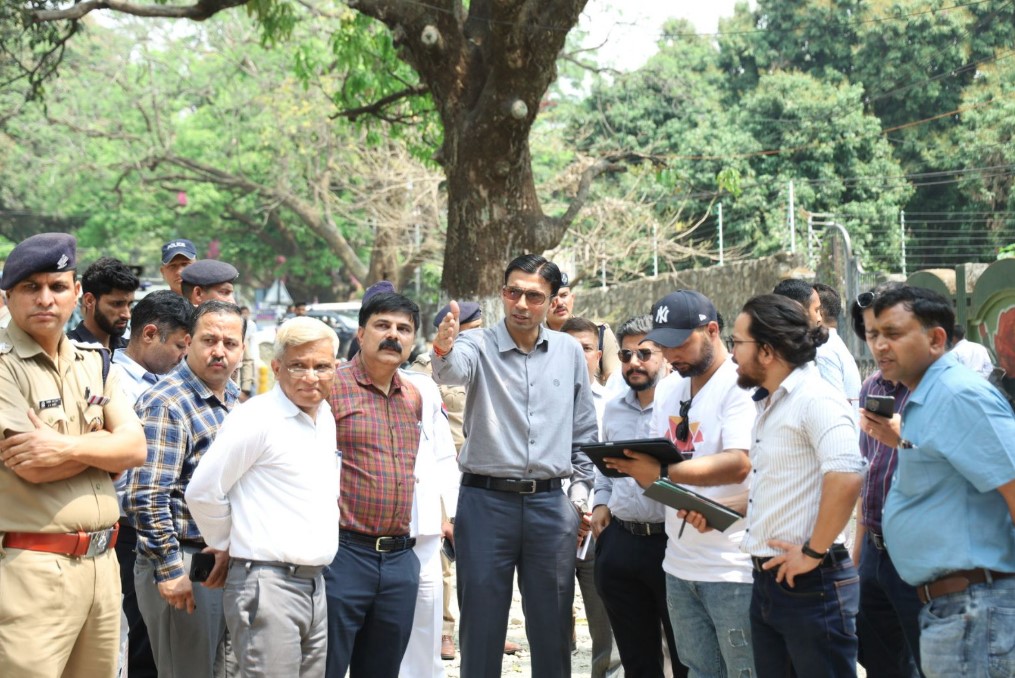 जिलाधिकारी सविन बंसल की पहल से शहर में विकास कार्यों को मिली रफ्तार