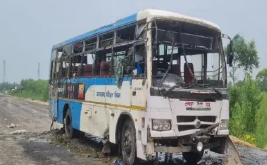 Nap took life! Uttarakhand Roadways bus overturned in UP, one died amid screams, 6 injured