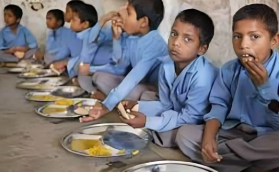 Wow corruption! Lakhs embezzled from mid day meal in a madrasa in Uttarakhand, action will be taken against them