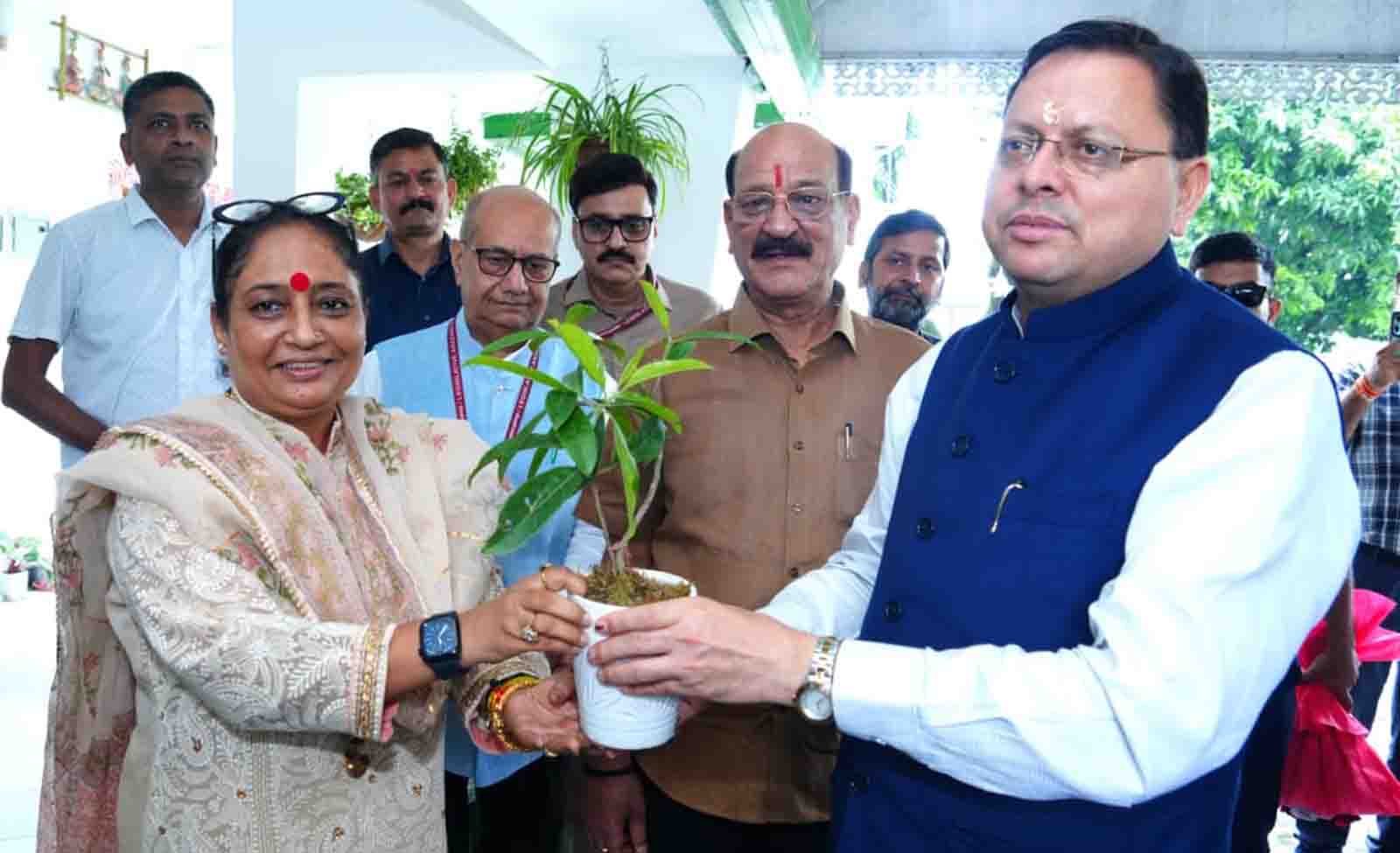 Ahead of Monsoon session CM meets VS speaker - myuttarakhandnews.com