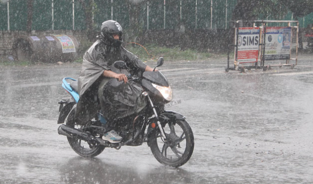 Uttarakhand Weather: Heavy rain alert in Dehradun-Bageshwar, 64 roads closed in the state