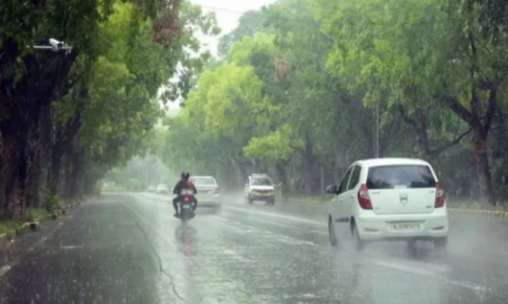 उत्तराखंड में भारी बारिश का अलर्ट, भूस्खलन की चेतावनी के