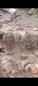 जनपद पौड़ी :पाबौ क्षेत्र के बुरांसी गांव में भूस्खलन के