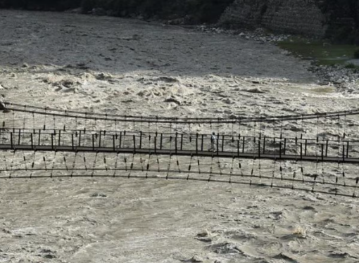 हरिद्वार-ऋषिकेश में गंगा नदी का रौद्र रूप, उत्तराखंड में आज