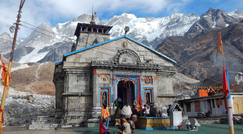 उत्तराखंड की पारंपरिक निर्माण शैली: आपदाओं में भी अडिग मंदिर और भवन