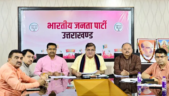 उत्तराखंड में भाजपा ने चौंकाया, नई टीम का ऐलान, पहली