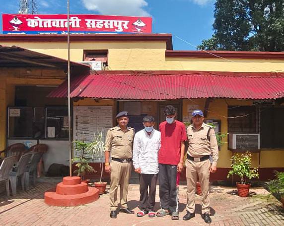 नशे के सौदागर सलाखों के पीछे, अल्टो कार से मिली