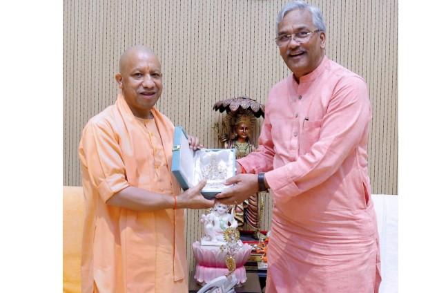 मुख्यमंत्री योगी से भेंट: IIT रुड़की विस्तार और सिंचाई परियोजनाओं पर हुई अहम चर्चा