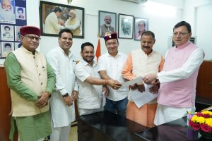 BJP MLAs call on CM, urge him to cancel Graduate
