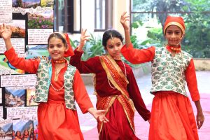 DIS Riverside Campus hosts Interdisciplinary Expo | my uttarakhand news