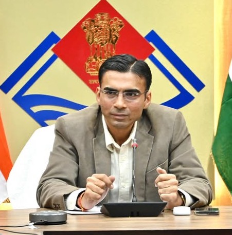 Distt Admin holds public hearing, 134 public grievances submitted