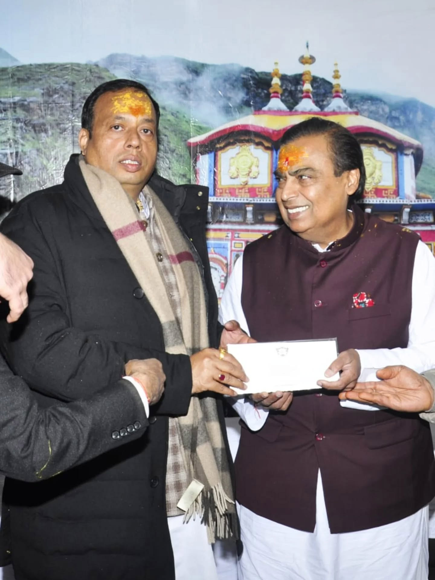 Mukesh Ambani offers prayers at Badrinath and Kedarnath, donates Rs